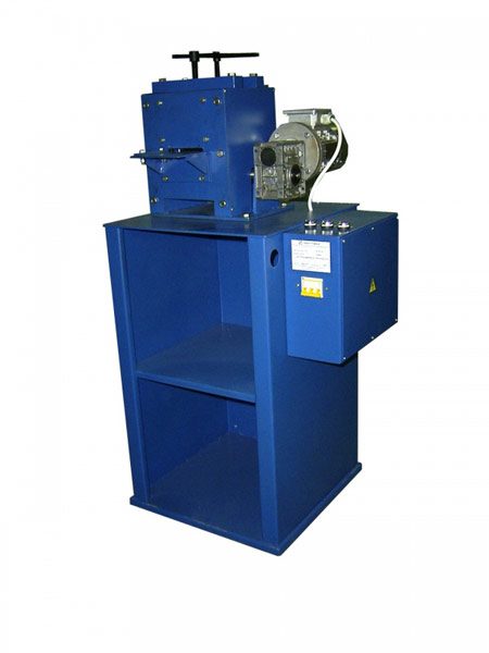 Станок для каландрирования электрокартона